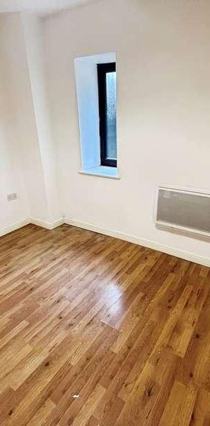 East Road, Tylorstown, Ferndale, CF43 - Photo 1