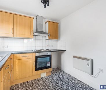 2 bedroom Flat To Let - Photo 6