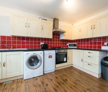 Kelso Heights, Hyde Park, Leeds - Photo 1