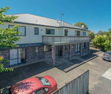 The rental for this furnished studio unit covers power expenses and... - Photo 3