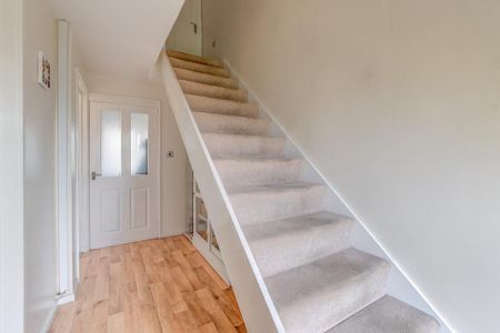 2 bedroom terraced house to rent - Photo 5