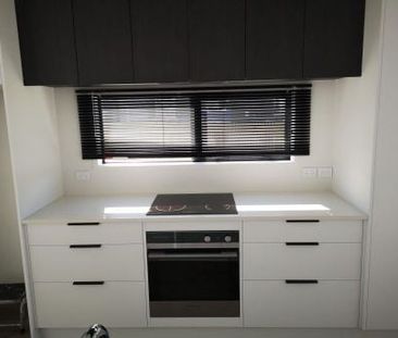 Stylish Low Maintenance Living at Jack’s Landing - Photo 5