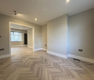 3 bedroom semi-detached house to rent - Photo 6