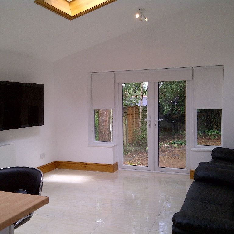 115 TIVERTON ROAD - Photo 1