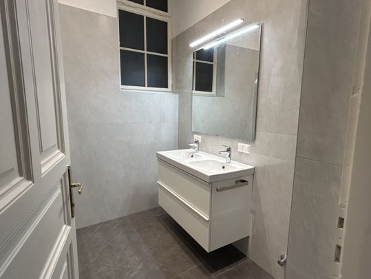 Altbau trifft Moderne! Großzügige 3 - Zimmerwohnung Toplage! - Photo 1