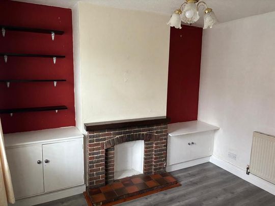 2 bedroom terraced house to rent - Photo 1