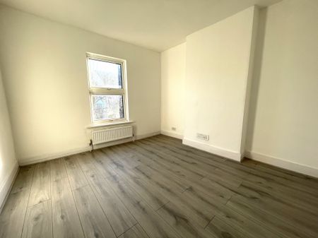 Cross Street, Watford - Photo 2