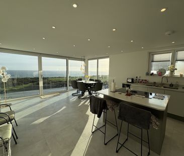 Exceptional Three-Bedroom Apartment with Sea Views & Balcony â So... - Photo 6