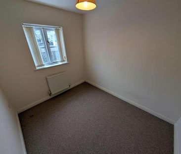 Co-op Lane, Pembroke Dock, SA72 - Photo 3