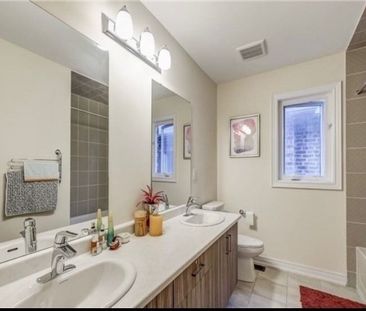 For Lease - 67 Duggan Street, Aurora, Ontario - Photo 4