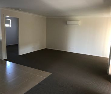 3 bedroom Calala home - Photo 3