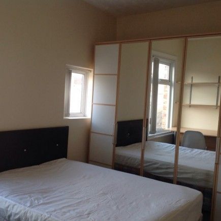 Mint 3 bed student house - Photo 5