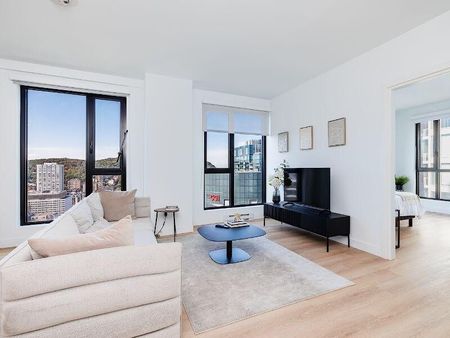 1001 Lucien-L'Allier, Montréal, QC - Photo 2