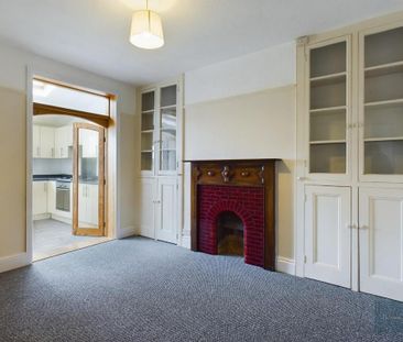 3 bedroom terraced house to rent - Photo 2