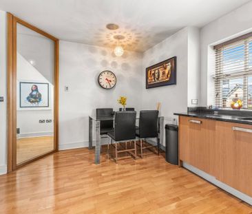 3 bedroom semi-detached house to rent - Photo 3