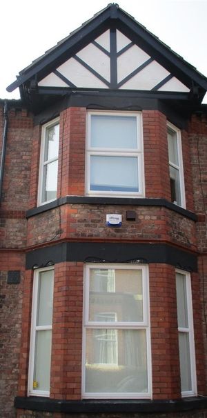 1 Bed Flat, Marlborough Grove, CH43 - Photo 1