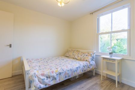 3 Bed Maisonette, Surrey Quays, SE16 - Photo 4