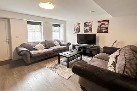 58 Castle Street, Comber, Newtownards, BT23 5DZ - Photo 2