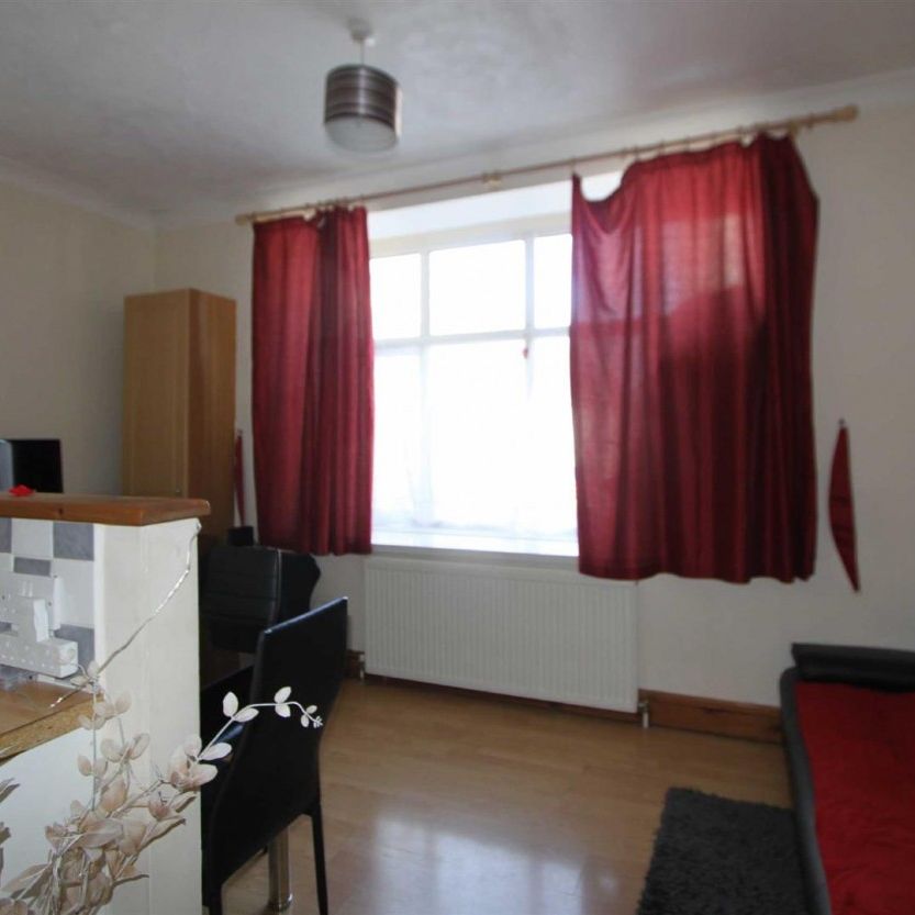 24-26 Southchurch Road, Southend On Sea - Photo 1