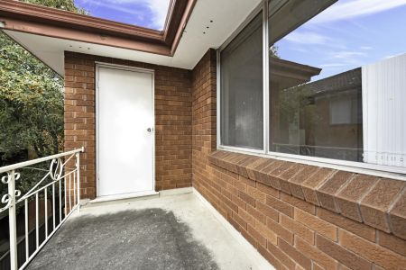 2/33 Henley Road, - Photo 2