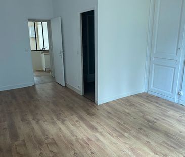 Location Appartement 2 pièces 44m² ROUEN 76000 - Photo 2