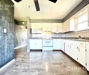 Charming 3 Bed 1.5 Bath Home in Family Friendly Chatham Neighbourhood - Photo 2