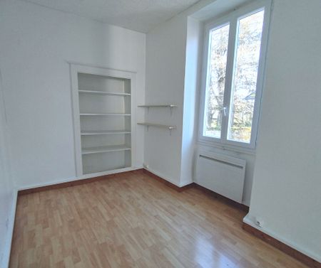 Location Appartement 2 pièces 42m² - Photo 3