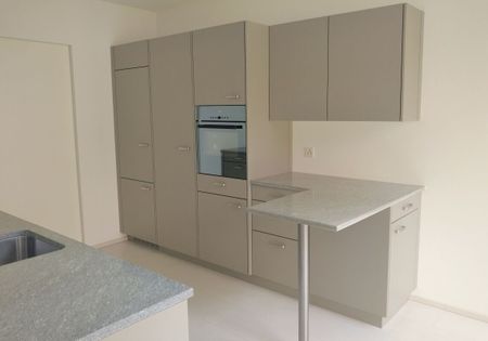 Moderne, helle 4.5-Zimmer-Wohnung an ruhiger Lage - Photo 5