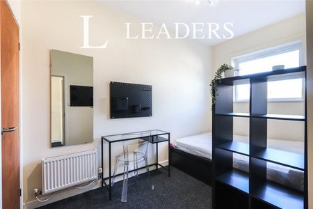 4 bedroom house to rent Charlotte Road, Sheffield, S1 - Photo 3