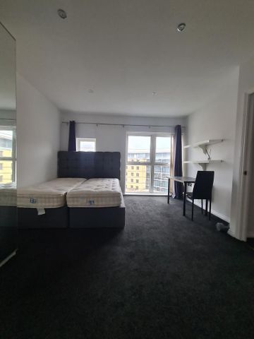 2 bedroom apartment to rent - Photo 5