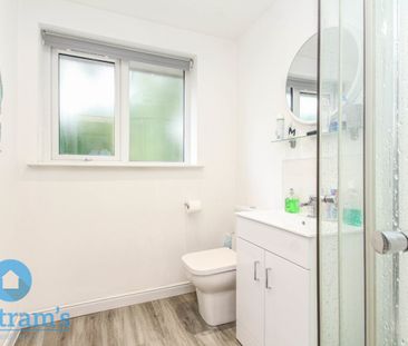 6 bed Semi-Detached House for Rent - Photo 5