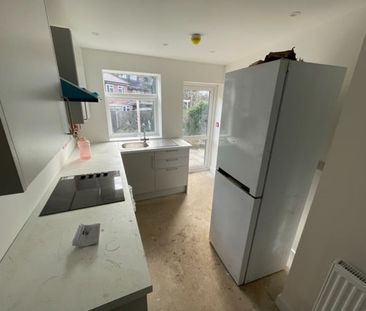 2 Bed Flat, Charter Avenue, CV4 - Photo 3