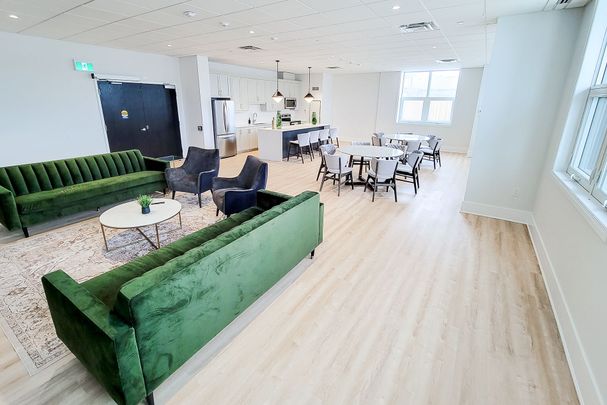 For Lease - 1936 Rymal Road Unit# 518, Hamilton, Ontario - Photo 1