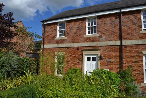 3 bedroom semi-detached house to rent - Photo 1