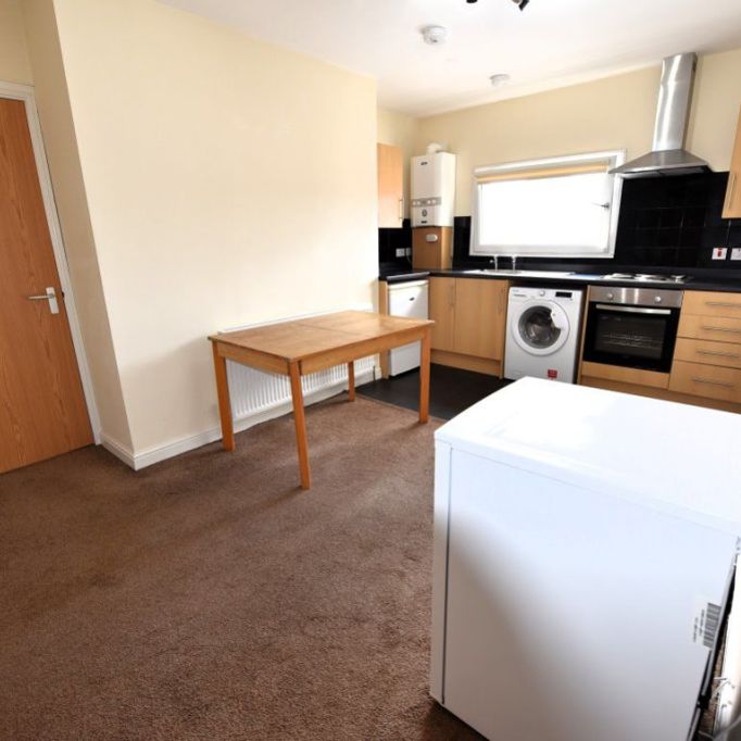 1 bedroom Flat in Great George St Flat 3, Leeds - Photo 1