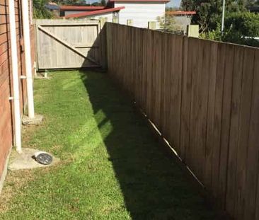 Townhouse in Isabella Drive - Photo 1