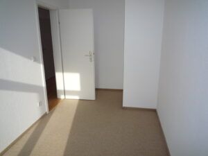 Schubertstr. 17, Wohnung 6 ~~~ Balkon, Bad mit Wanne, Abstellraum im Treppenhaus, eigener Spitzboden - Photo 2