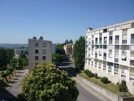 Location appartement t2 à Aubenas (07200) - Photo 2