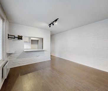 Updated Ground Floor Apartment - Photo 4
