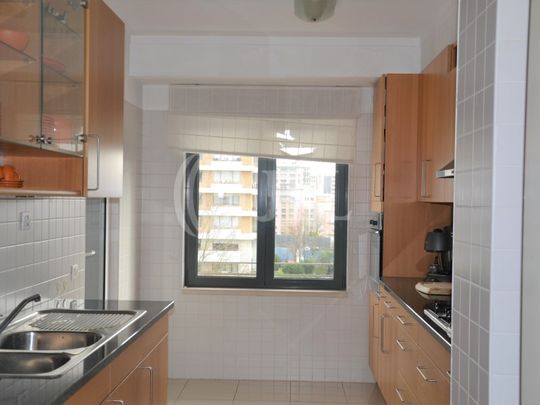 Apartamento T4 em Lisboa - Photo 1