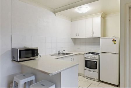 Convenient Location - Photo 3