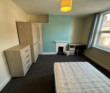 Siward Street, Hull Road - P1876 - Photo 3