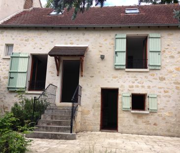 Une maison à usage d'habitation située à MONTGEROULT. - Photo 4