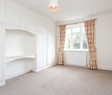 5 bedroom semi-detached house to rent - Photo 4