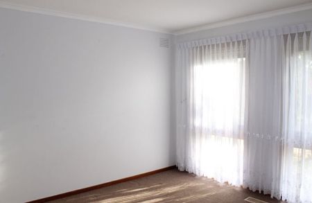 The Perfect Family Home in a Highly Sought-After Location - Photo 4