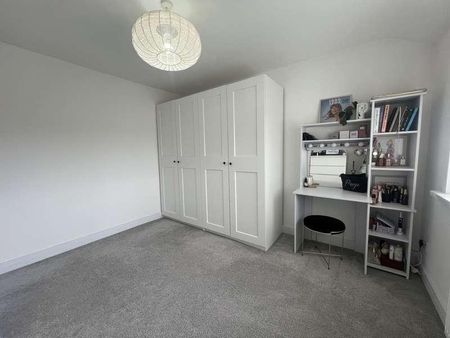 New Road, Rumney, Cardiff, CF3 - Photo 5