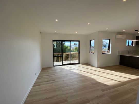 Beautiful 3 Bedroom House in Manurewa - Photo 1