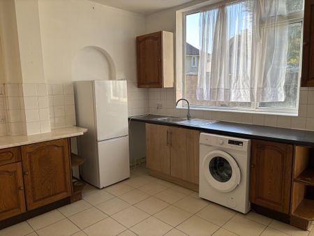 7 bedroom semi-detached house to rent - Photo 4