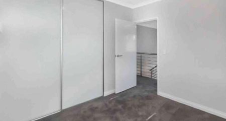 North Perth - Photo 2