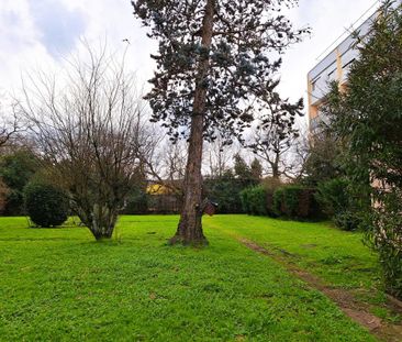 Location Appartement 3 pièces Meublé 55m² PESSAC 33600 - Photo 2